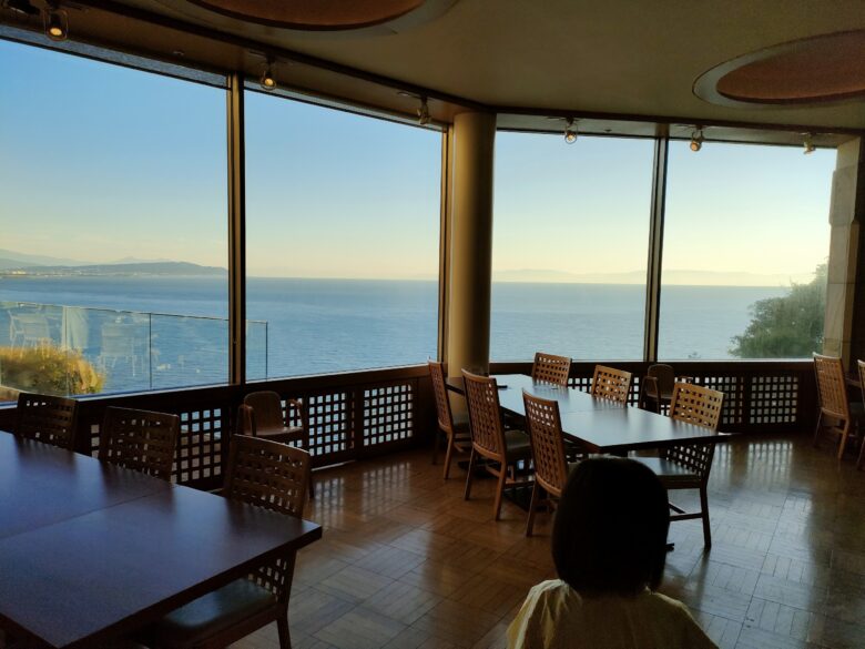 食事会場から見る駿河湾
